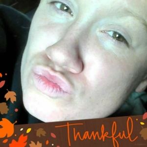 Meet your Posher, Felicia